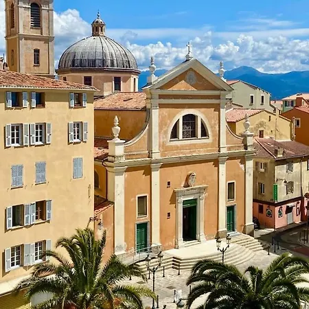 Spacieux F2 En Plein Coeur D'ajaccio *